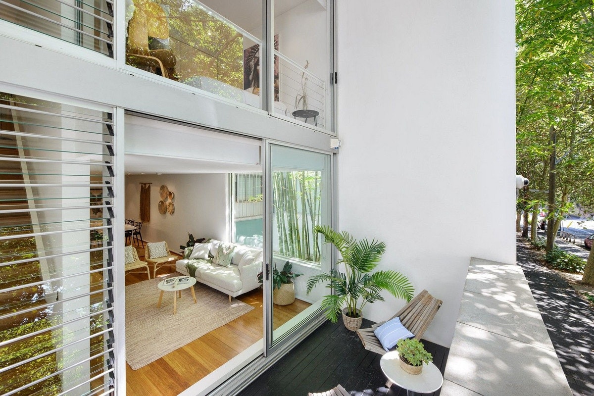 balcony