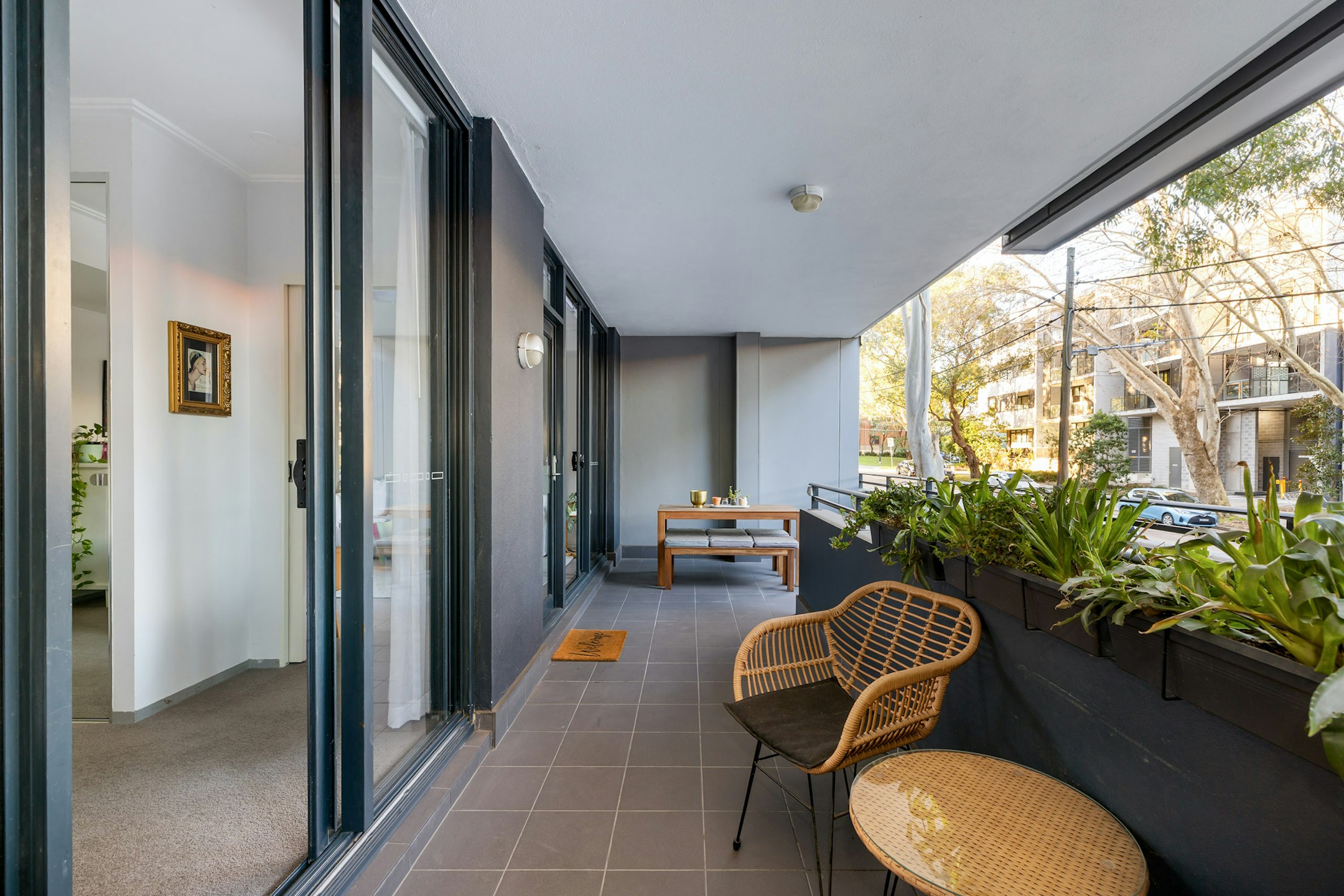 balcony