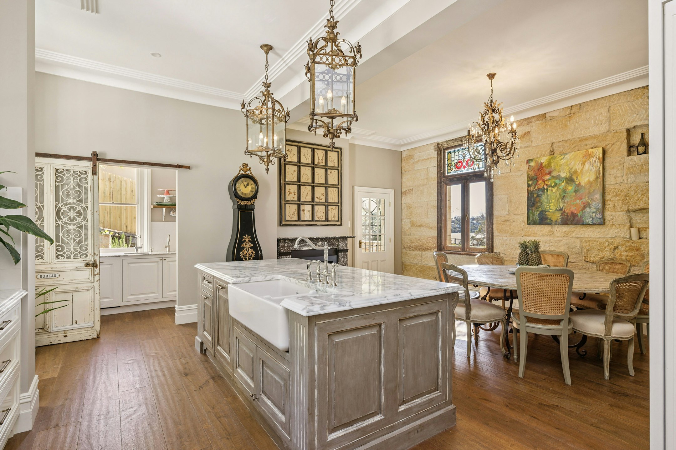dining room