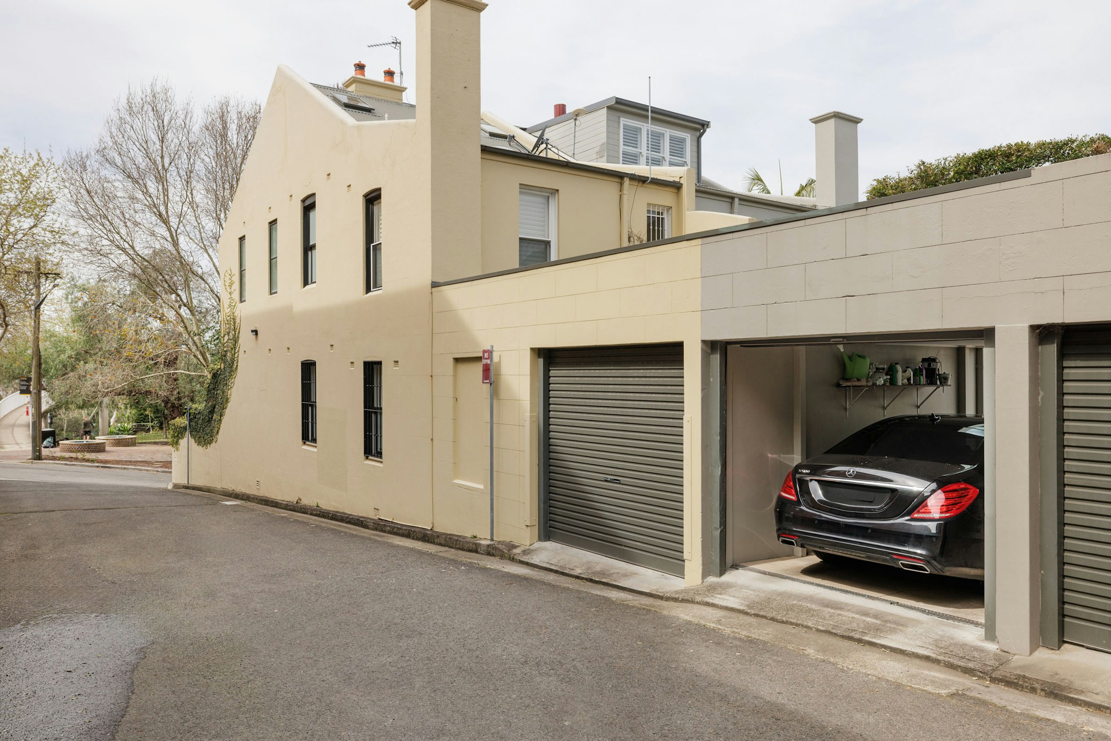 garage