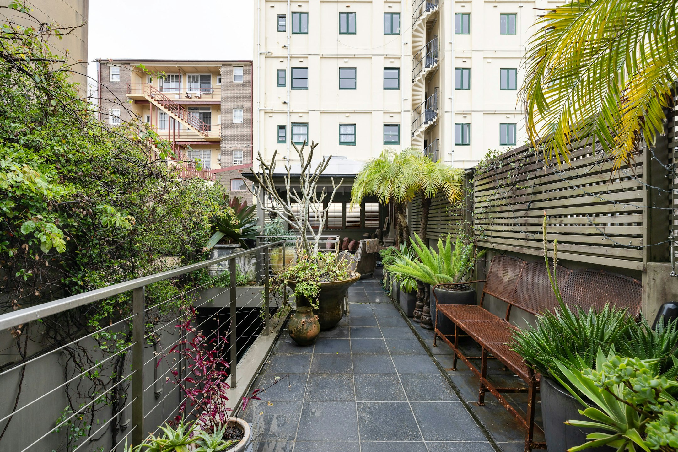 balcony