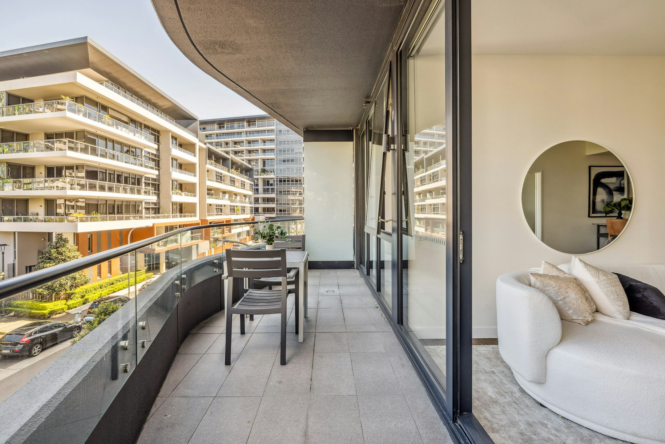 balcony