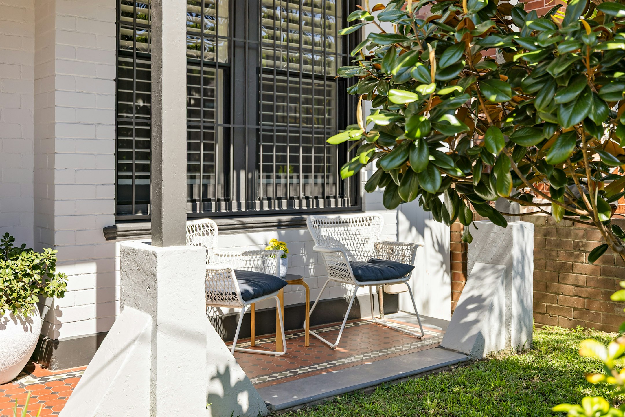 balcony
