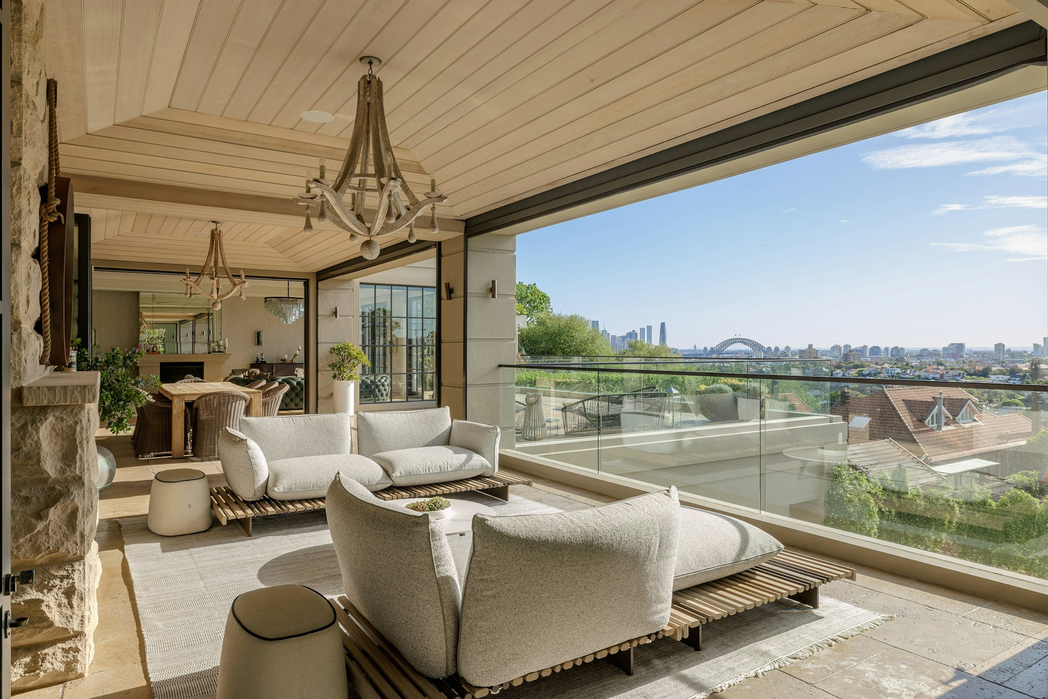 balcony