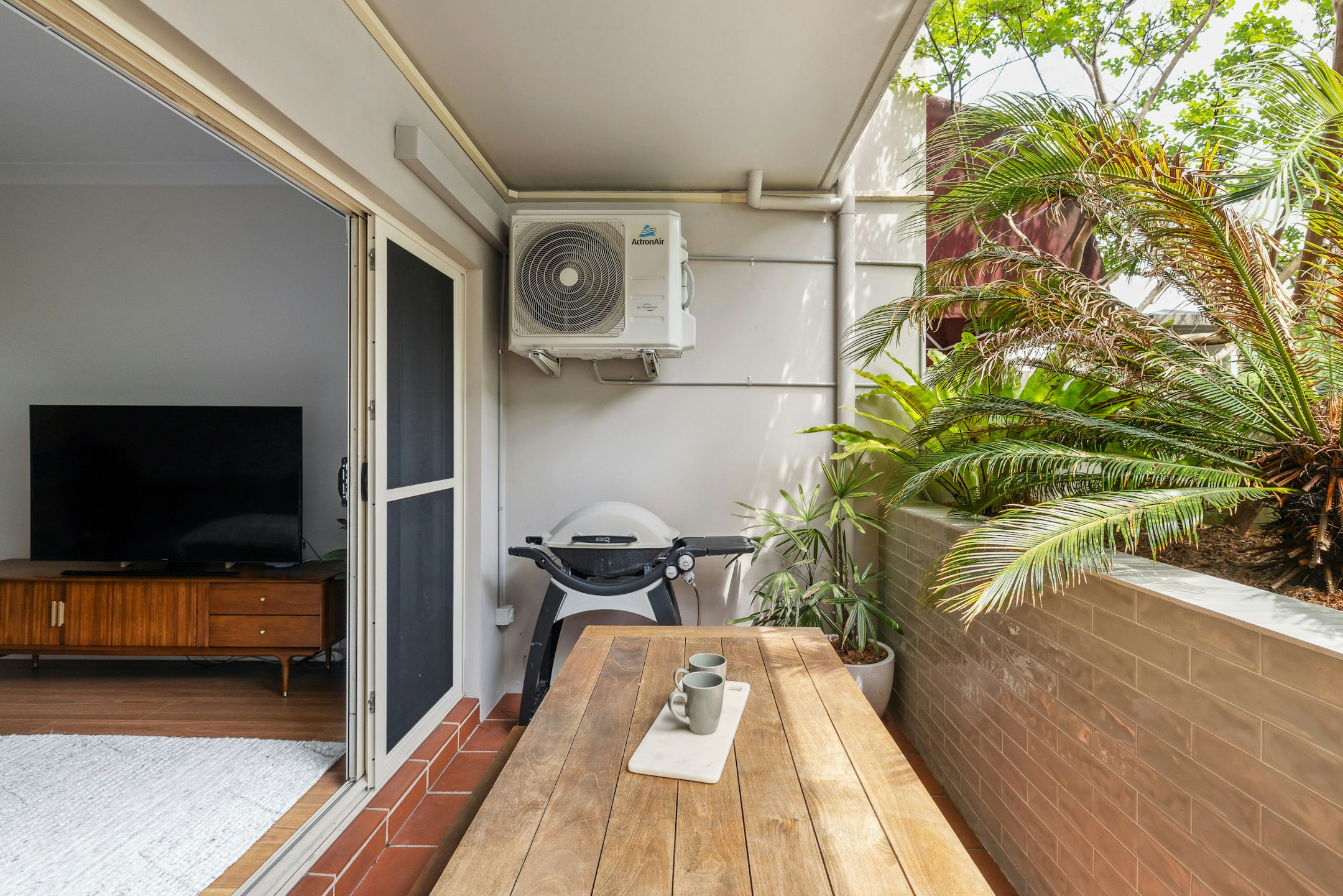 balcony