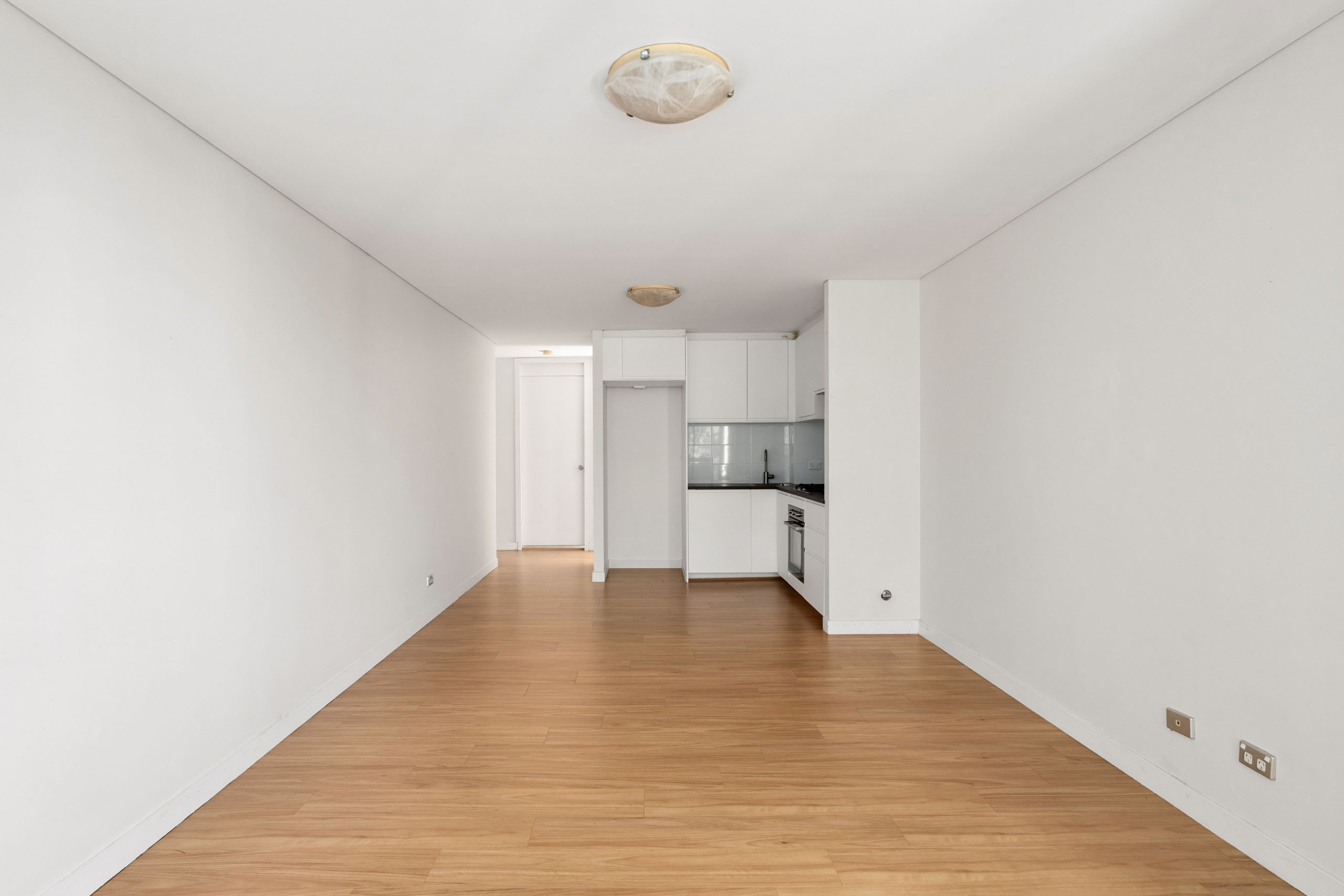 604/8 Cooper Street, Surry Hills - Thumbnail 5