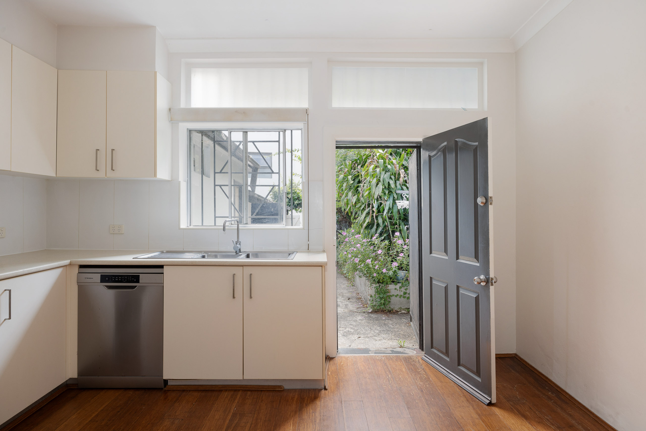 76 Sophia Street, Surry Hills - Thumbnail 6