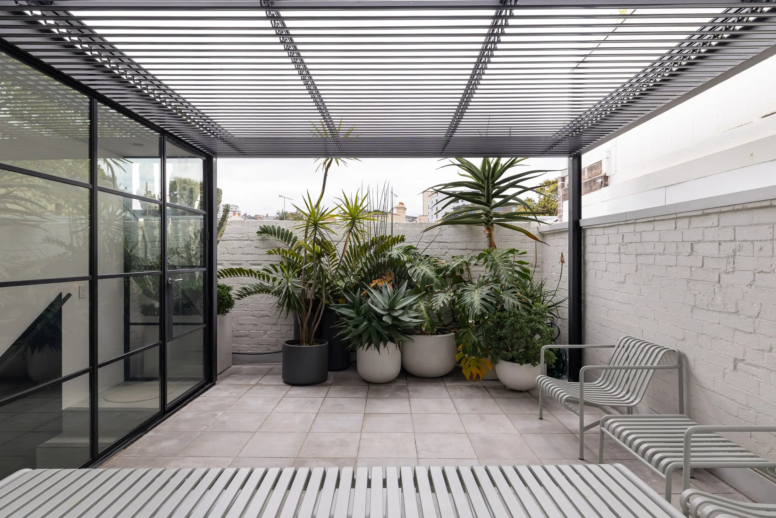 balcony