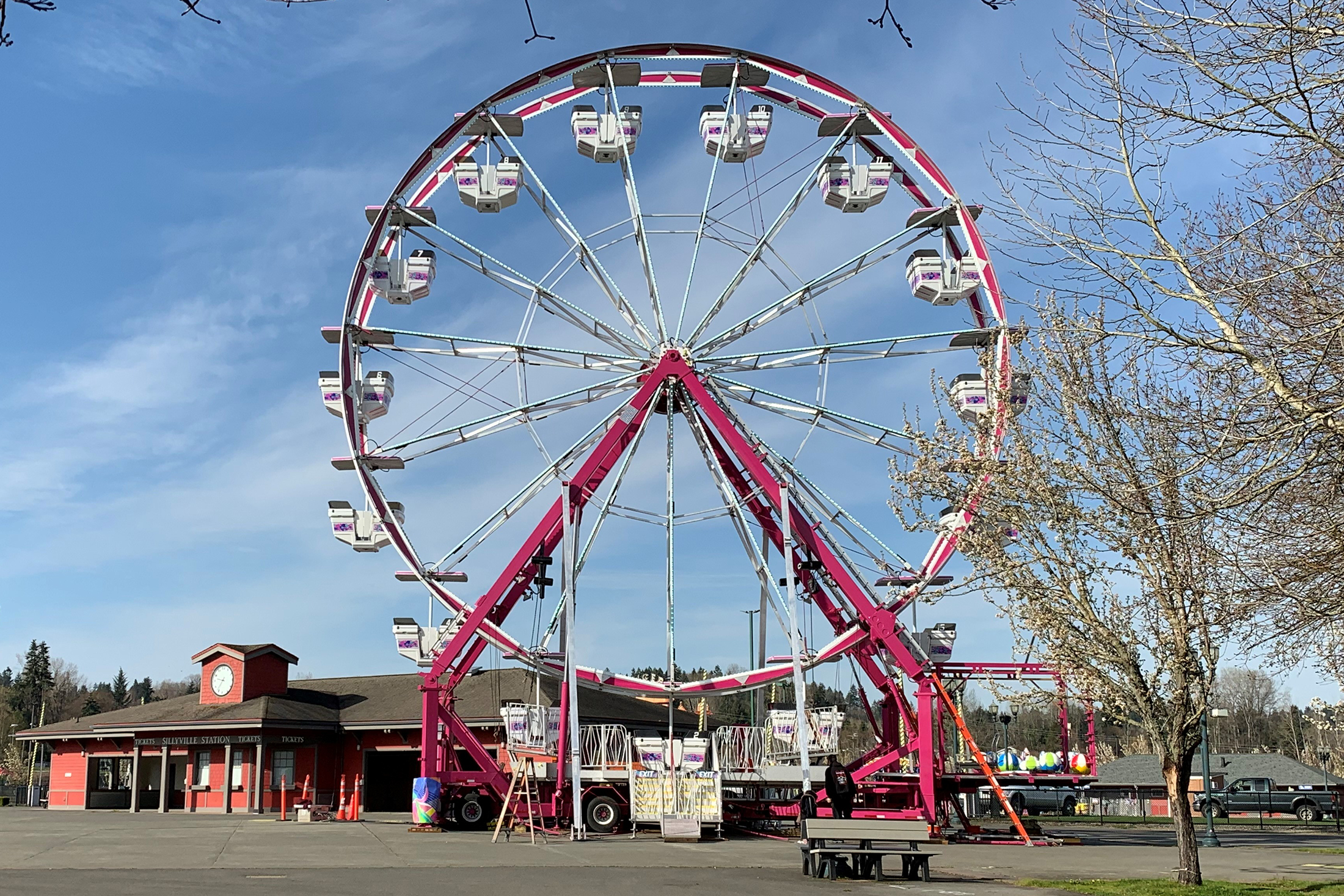 Century Wheel ferris wheel ride.