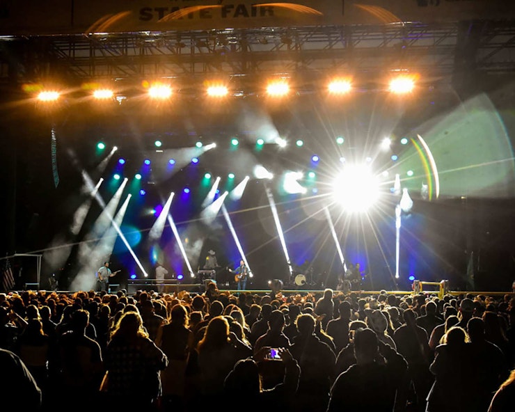 A crowd at the Columbia Bank Grandstand