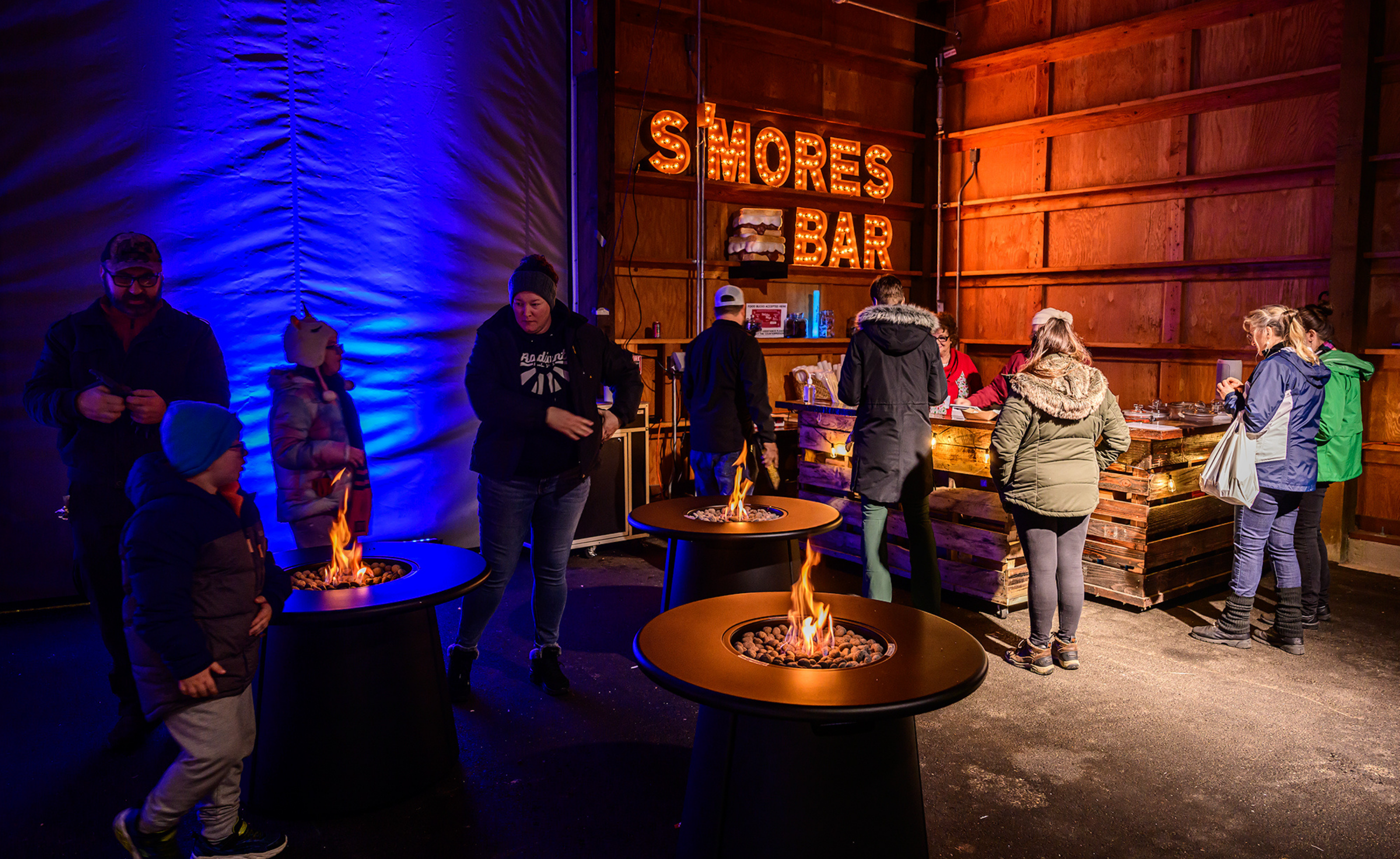 Crowd at the S'mores bar