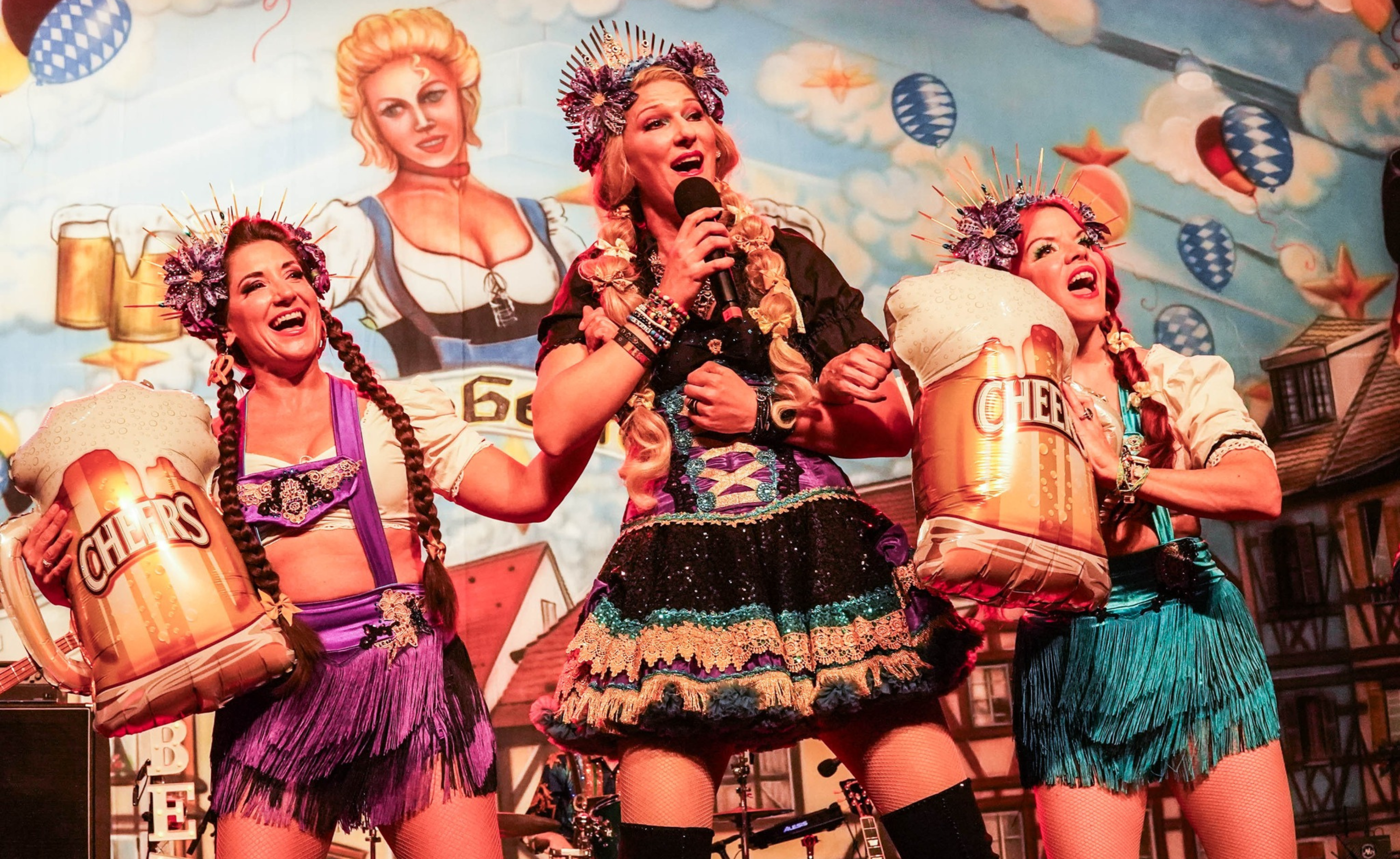 Meet our Host, Manuela Horn