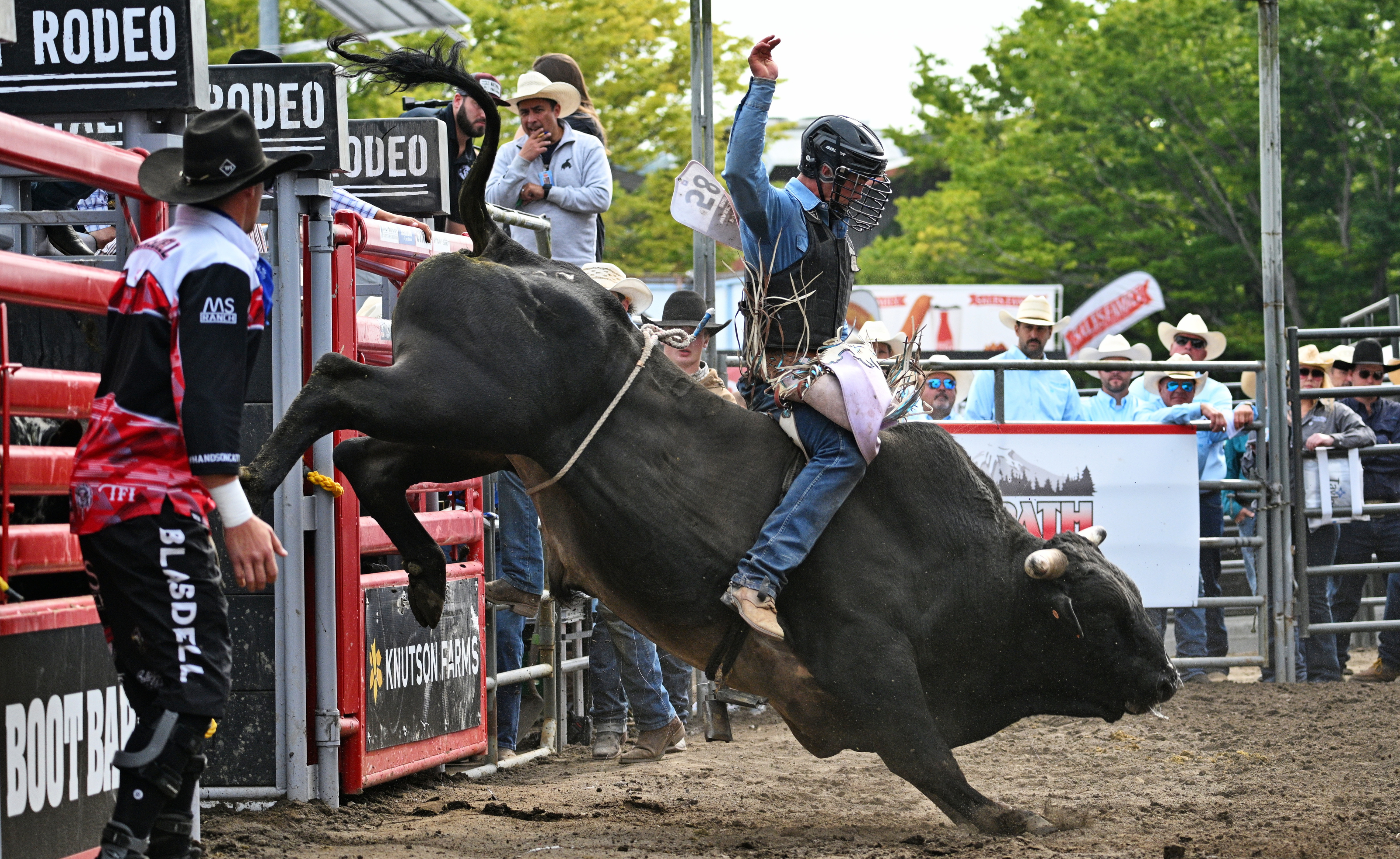 Puyallup Rodeo Cinch Playoffs Saturday Finals
