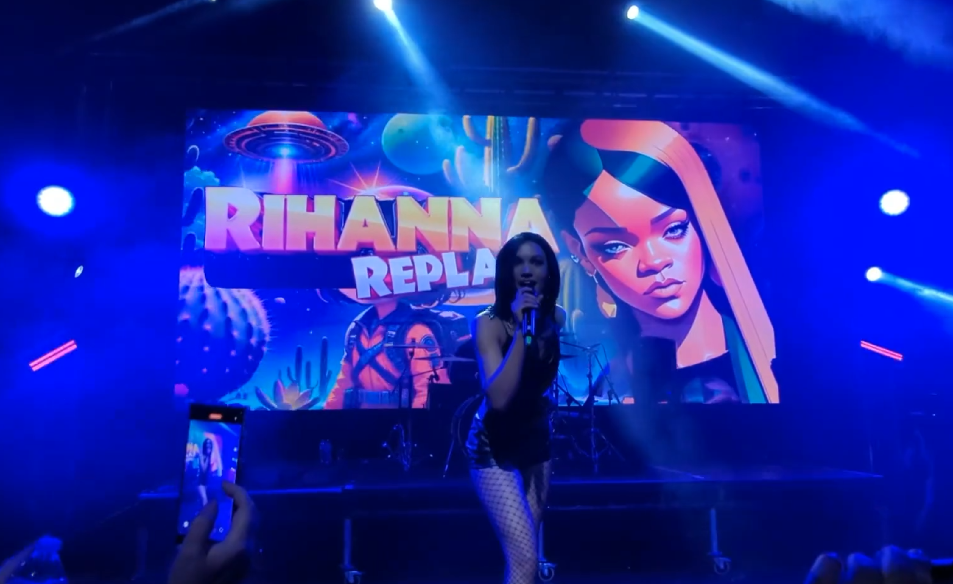 Rihanna Replay