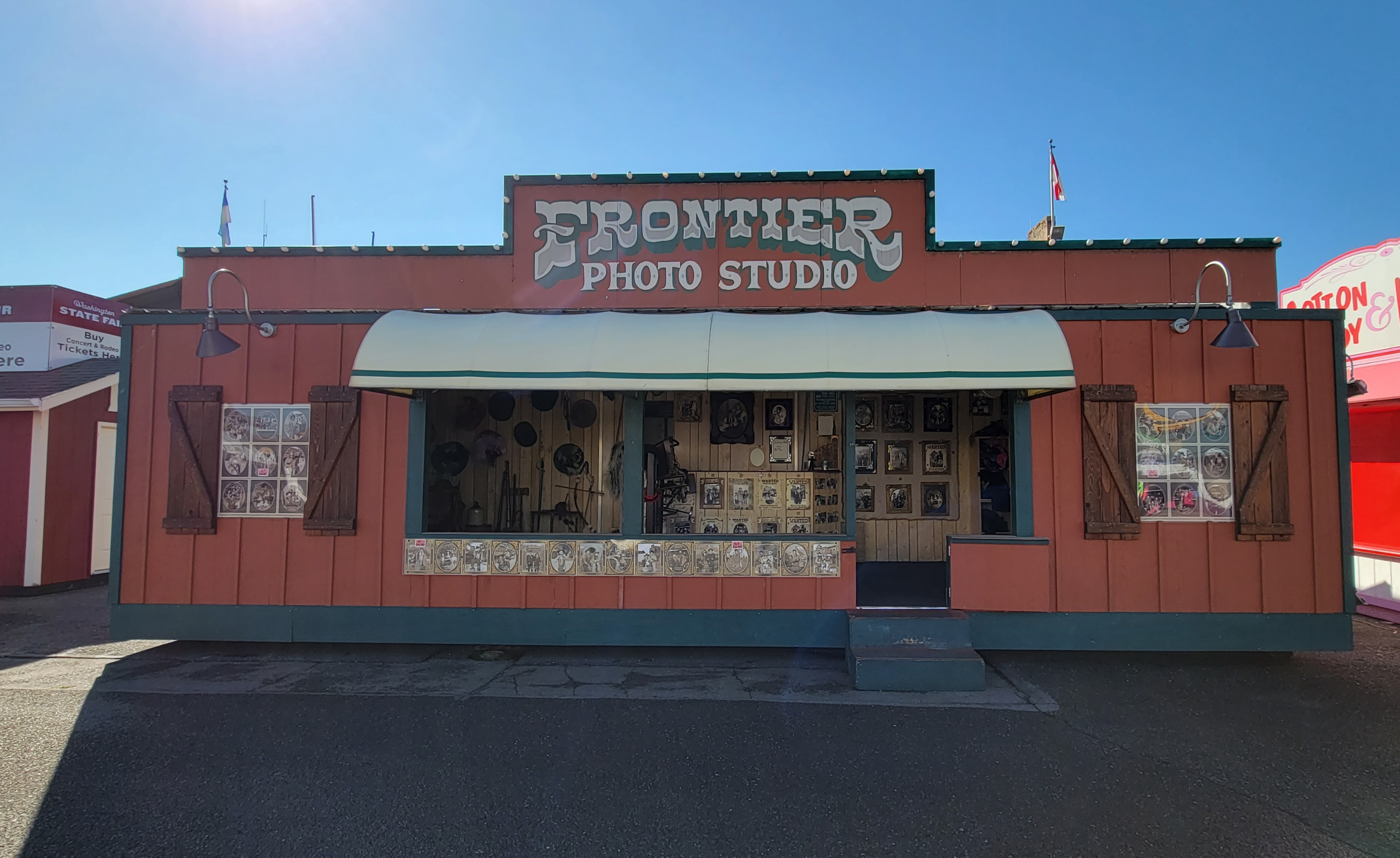 Frontier Photos