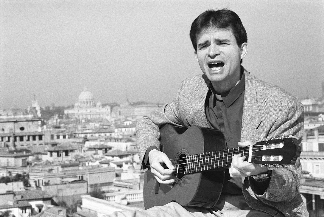 A photo of Father Thomas Casey, S.J.