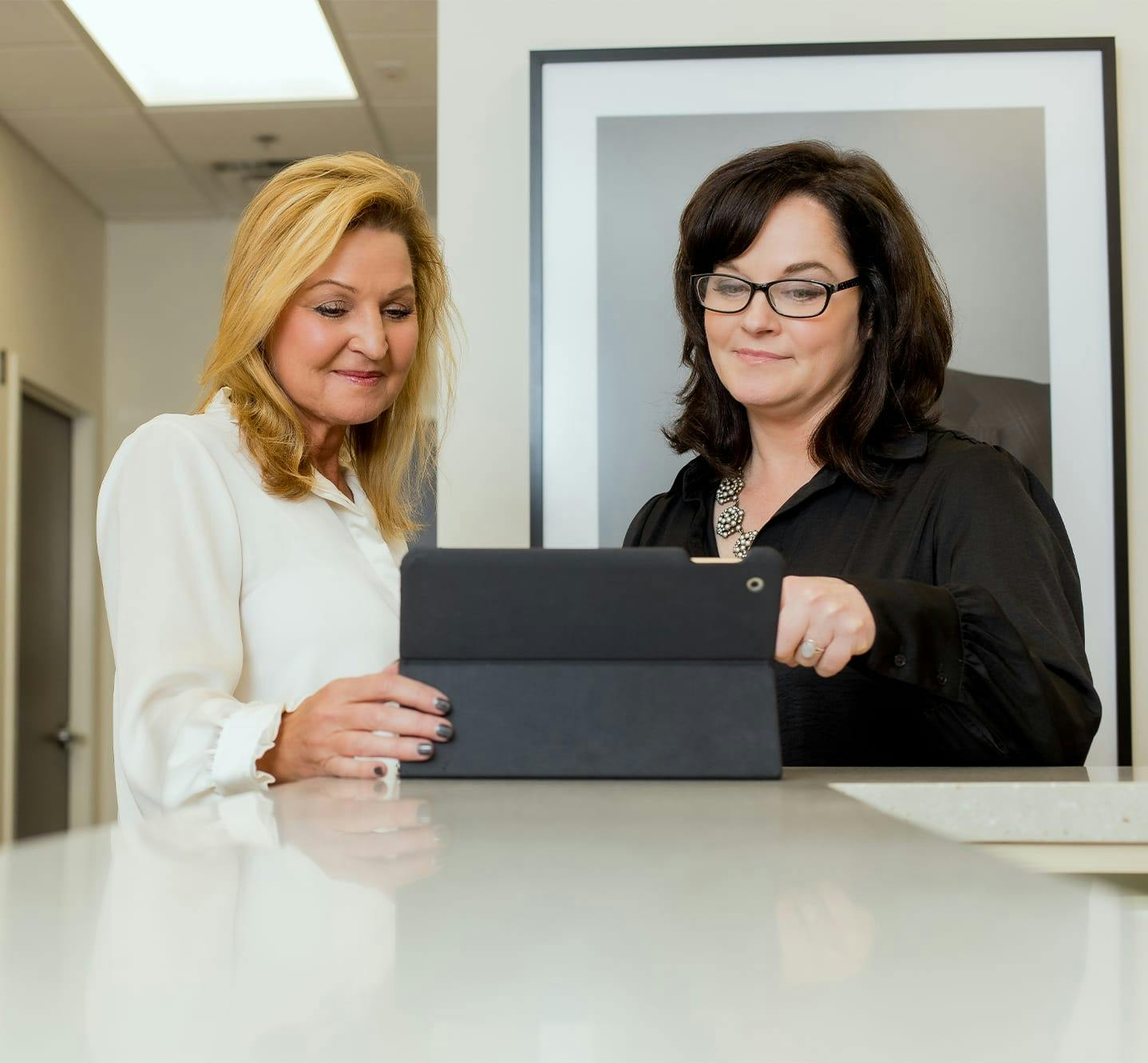 patient consultation with a tablet