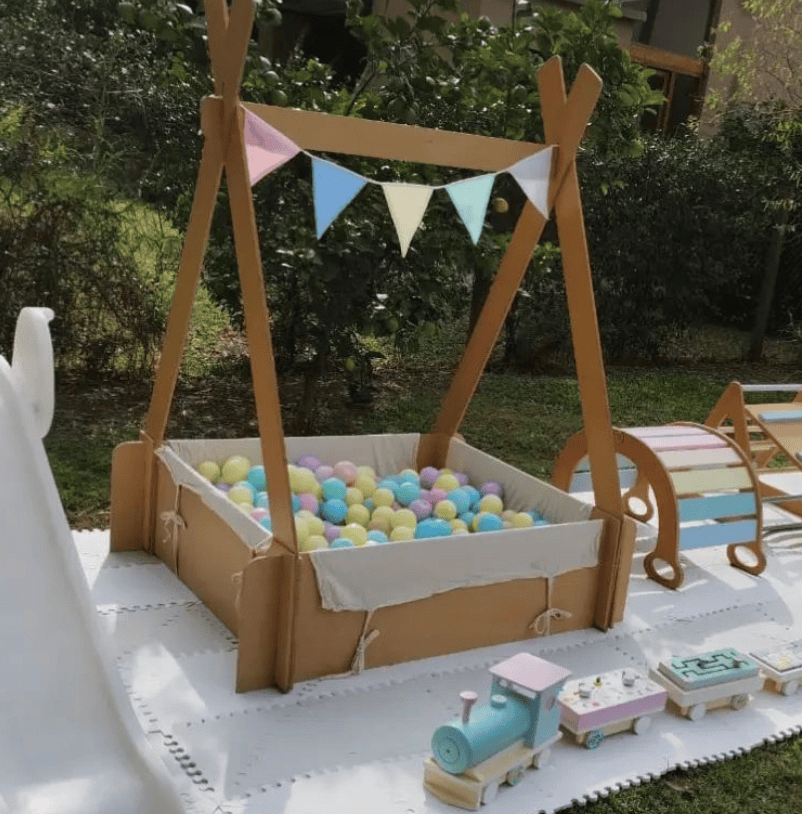 Mini ballpit