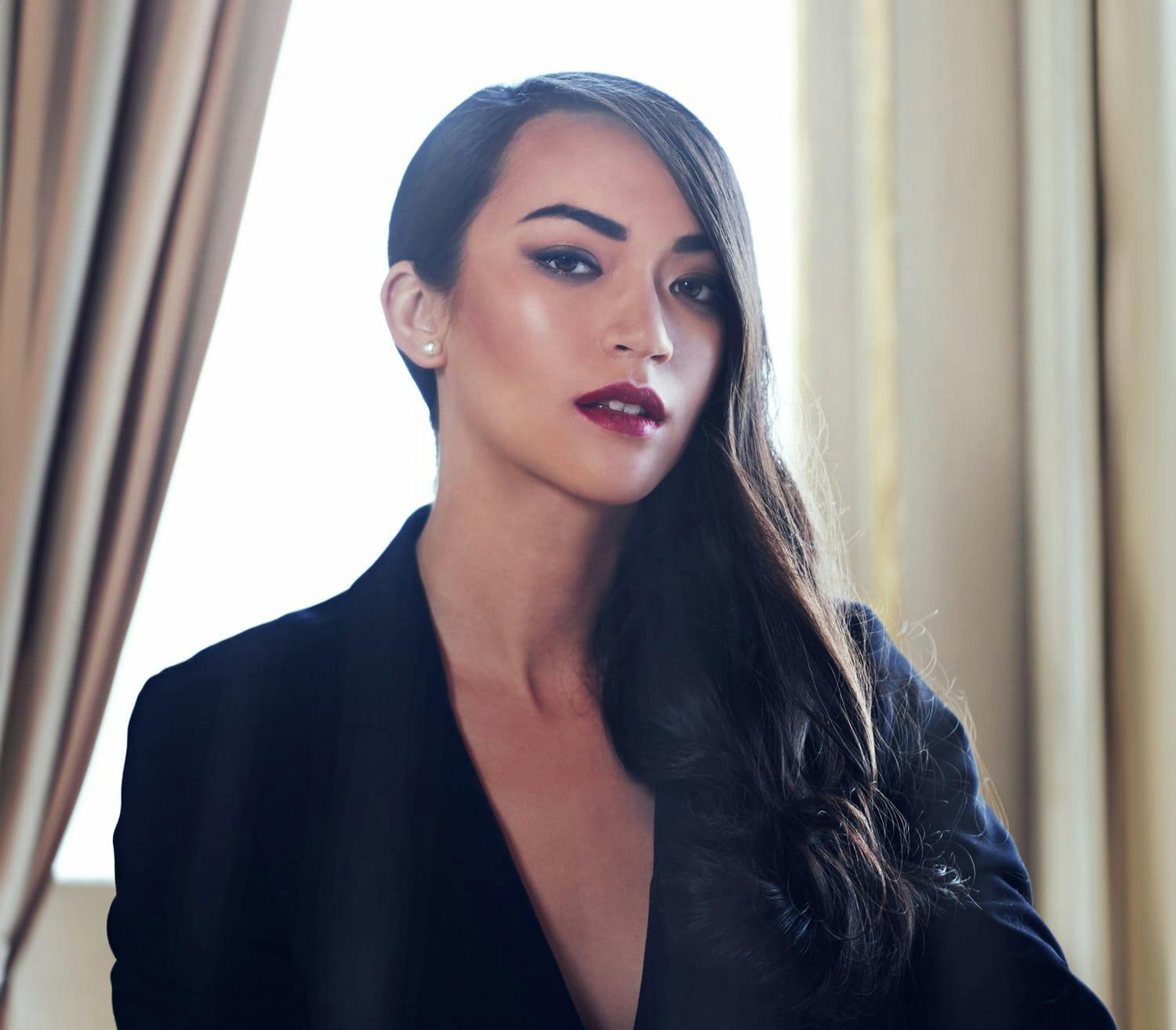 woman with long brown hair