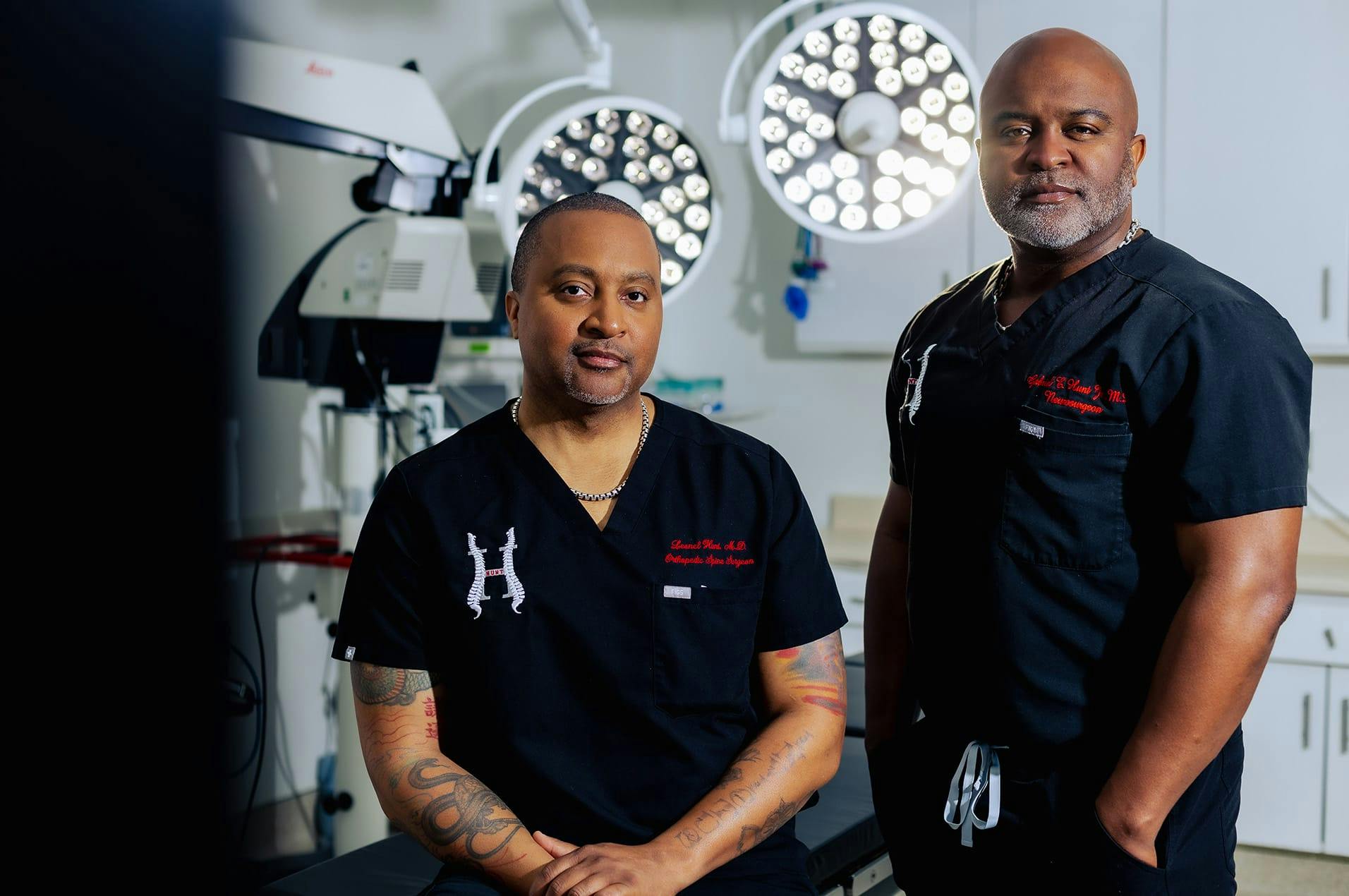 both dr hunt's in surgery room