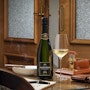 https://www.datocms-assets.com/119399/1708696606-maisonburtin_13.jpg?auto=format&h=90