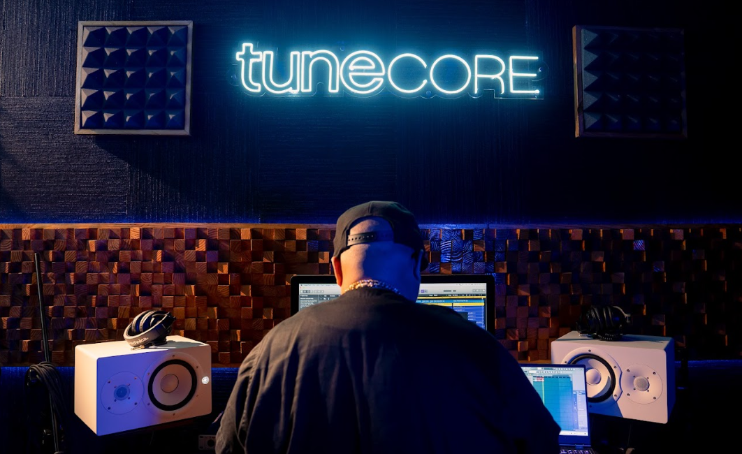 Cara Memilih Distributor Musik yang Tepat untuk Karya Anda