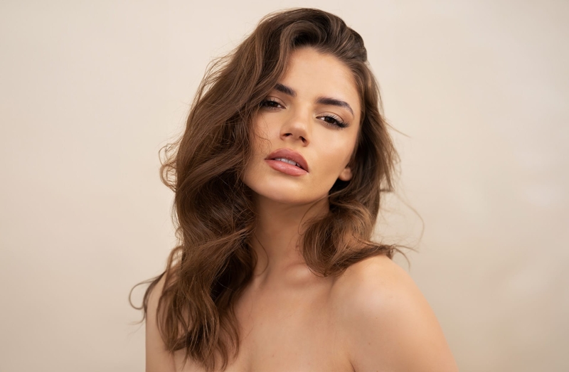 woman with her hair around her shoulders