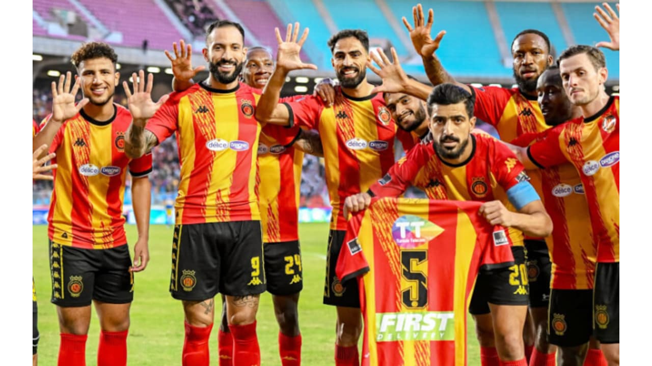 Jogadores do Espérance celebrando a vitória