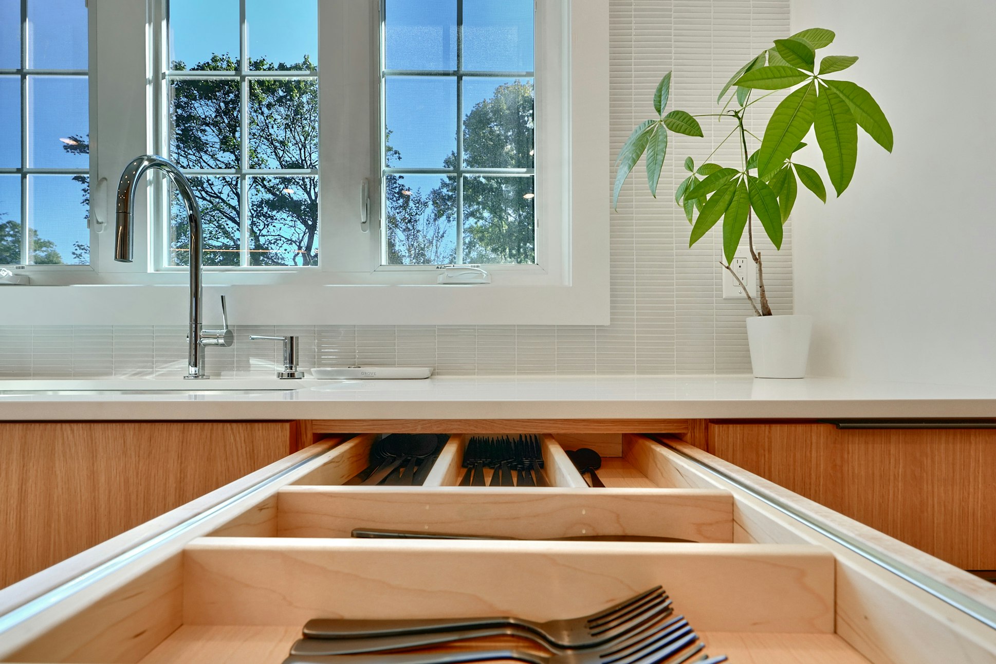 Nova South | Full Access Cabinetry