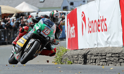bennetts_supertwin_tt_race_2022