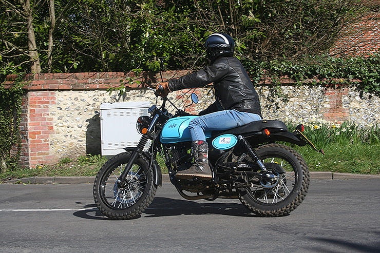 AJS Tempest Scrambler 125 2020 tested – 125cc street scrambler