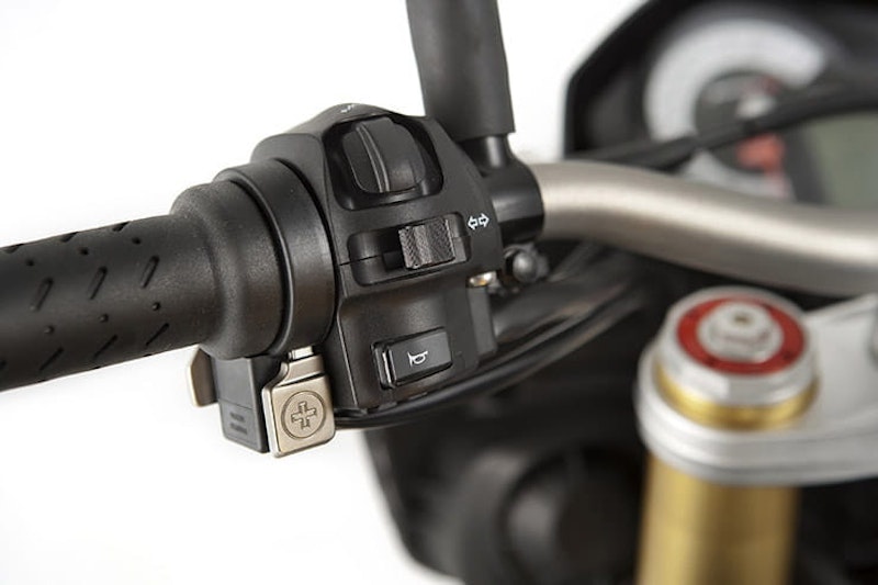 The Tuono has never shied away from putting performance right at the forefront of its appeal.
