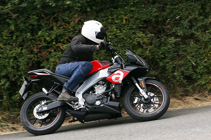 Aprilia Tuono 125 2017 Used Review Price Spec_01