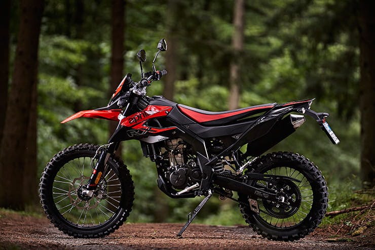 Aprilia SX125 RX125 2018 Review