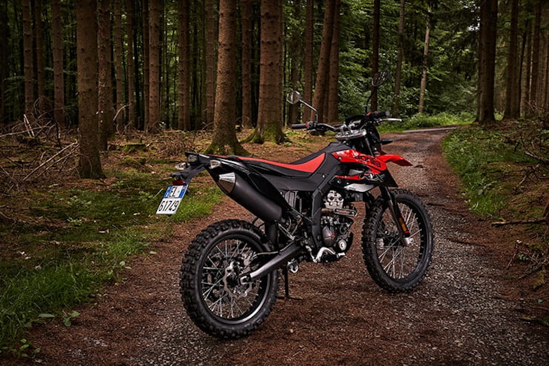 Aprilia RX125 and SX125 BikeSocial Review