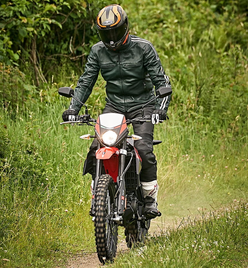 Aprilia RX125 and SX125 BikeSocial Review