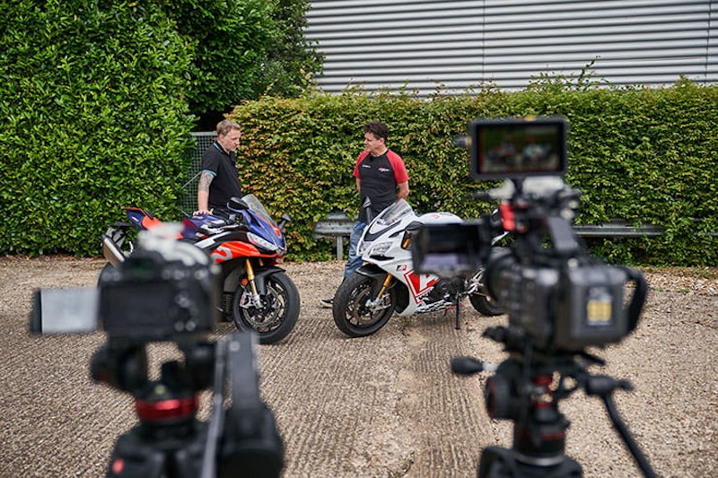 Aprilia RSV4 2021 Review Price Spec_036
