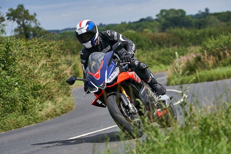Aprilia RSV4 2021 Review Price Spec_068