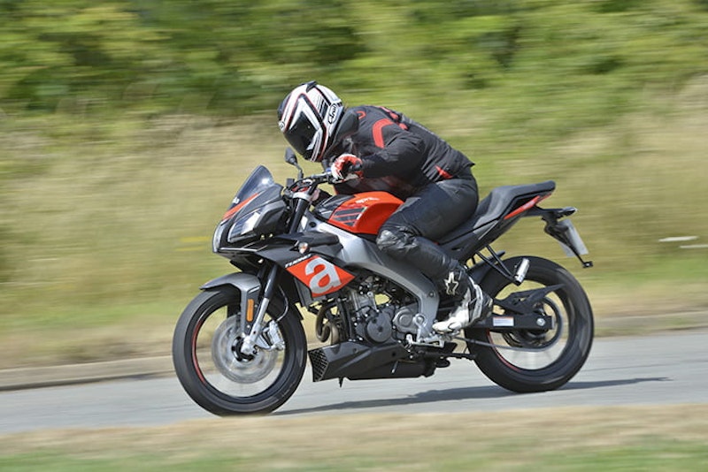 Aprilia Tuono 125 2017 review