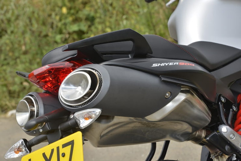 Aprilia Shiver 900 Exhaust detail