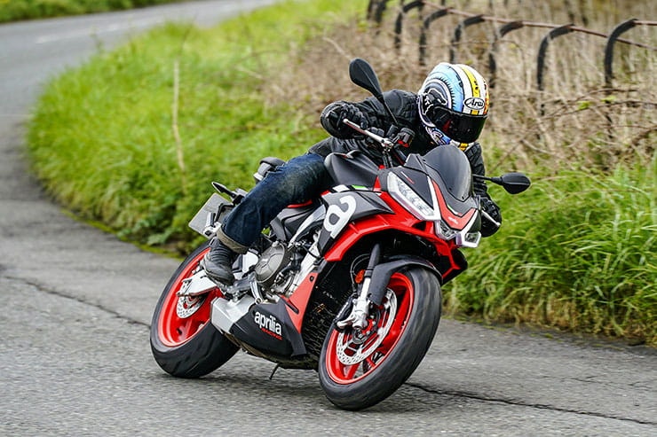 Aprilia Tuono 660 2021 Review Price Spec_26