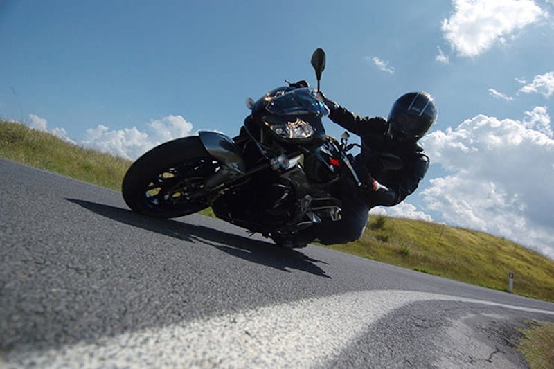 2006 Aprilia Tuono 1000R Review Used Price Spec_02