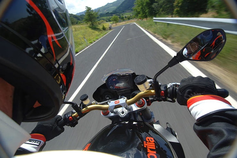 2006 Aprilia Tuono 1000R Review Used Price Spec_05
