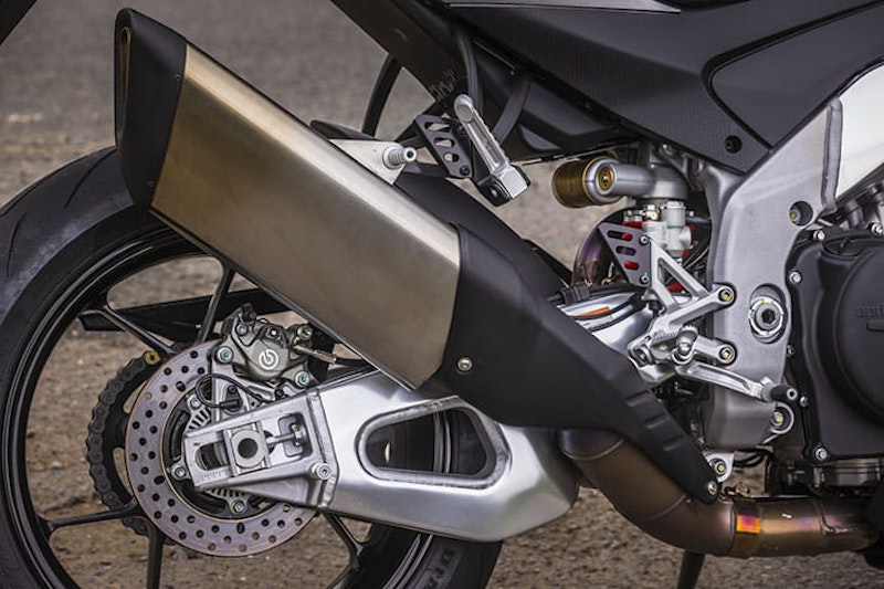 Aprilia Tuono V4 2021 Review Price Spec_12