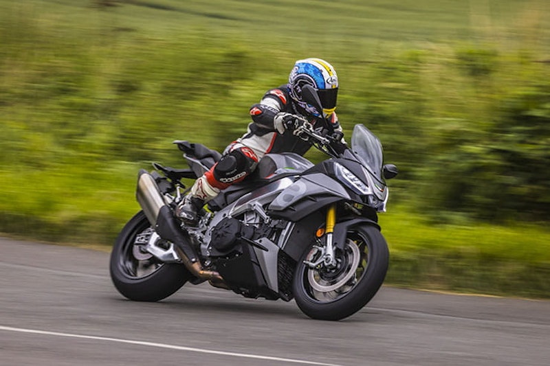 Aprilia Tuono V4 2021 Review Price Spec_21