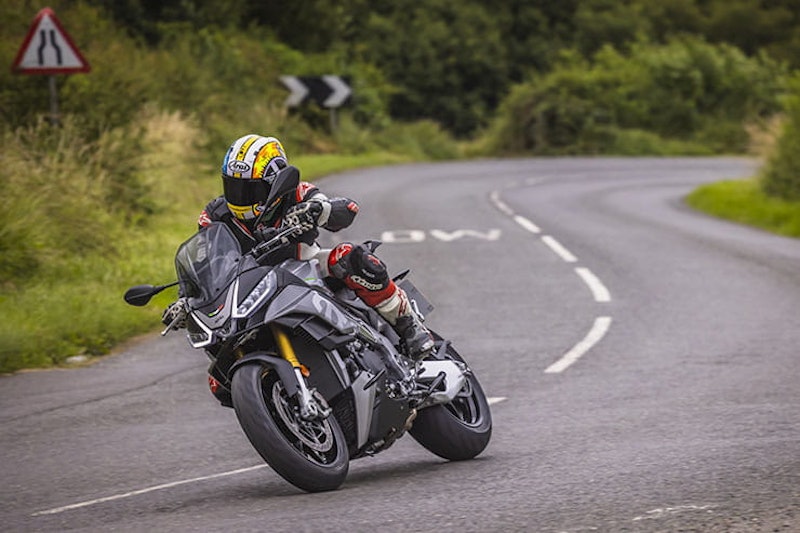 Aprilia Tuono V4 2021 Review Price Spec_23
