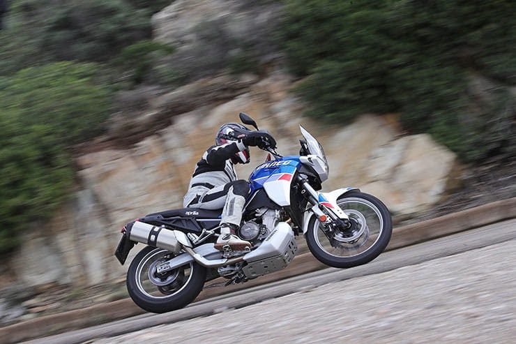 2022_Aprilia Tuareg 660_02
