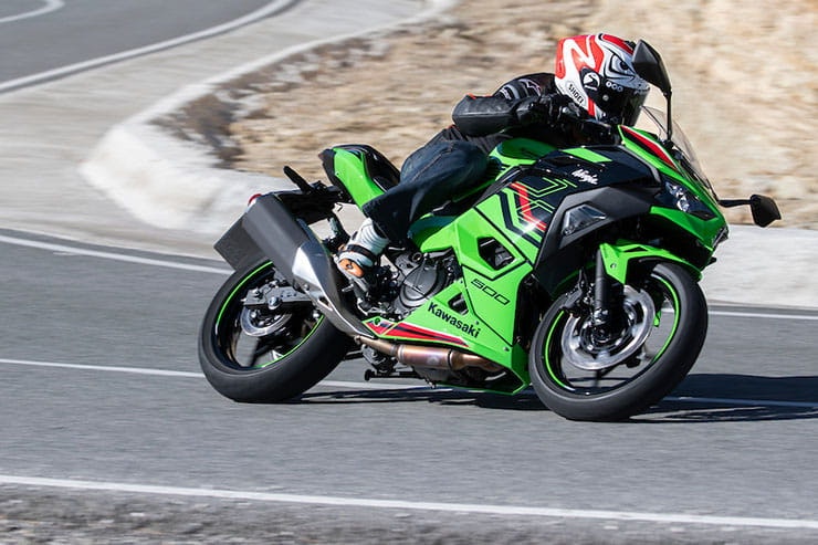 2024 Kawasaki Ninja 500 Review Details Price Spec_01