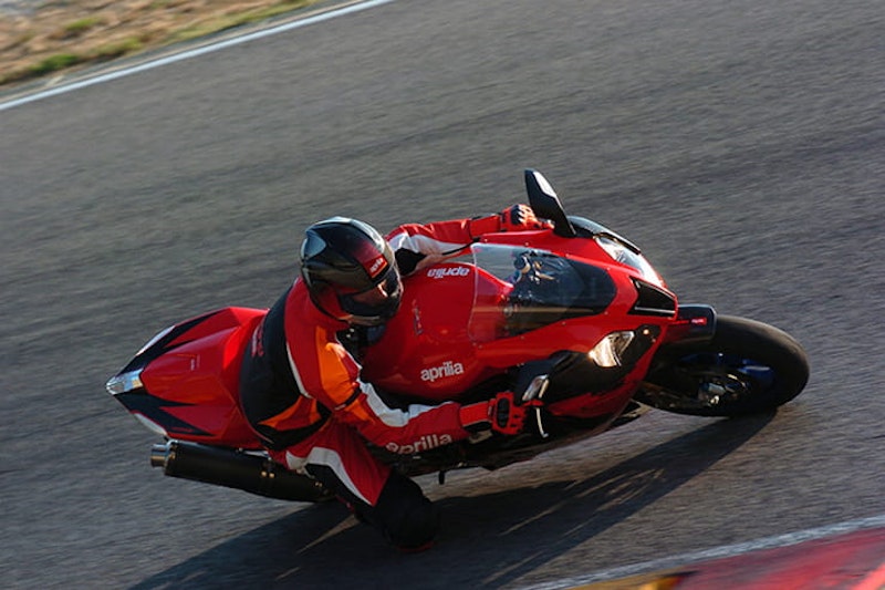 If you after a genuine day-to-day V-twin sportsbike that won’t break the bank but comes with all the bling, check out one of Aprilia’s fantastic RSV models.