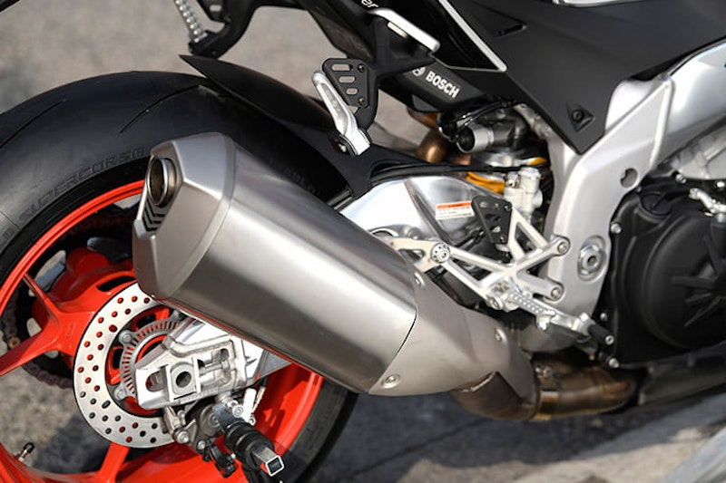 Aprilia Tuono V4 1100 Factory (2019) - Launch Review
